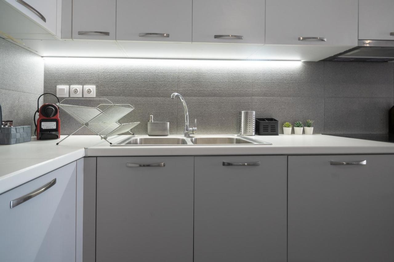 Exclusive Apartment In The Heart Of 아테네 외부 사진